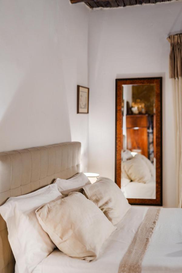 Apartamento La storia Nápoles Exterior foto